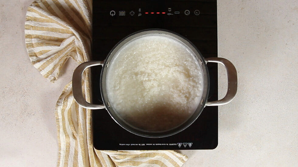 boulettes de riz: Préparer le riz
