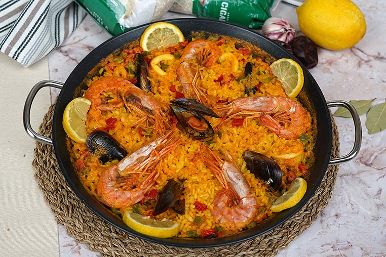 Foto de وصفة بايلا بالفواكه البحرية: جربوا الطعم الإسباني في المنزل!