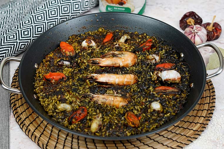 Foto de البايلا السوداء: وصفة إسبانية تقليدية مميزة