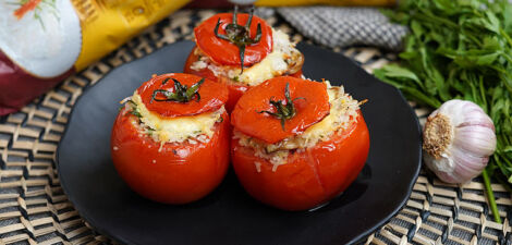 Recette de tomates farcies au riz végétarienne