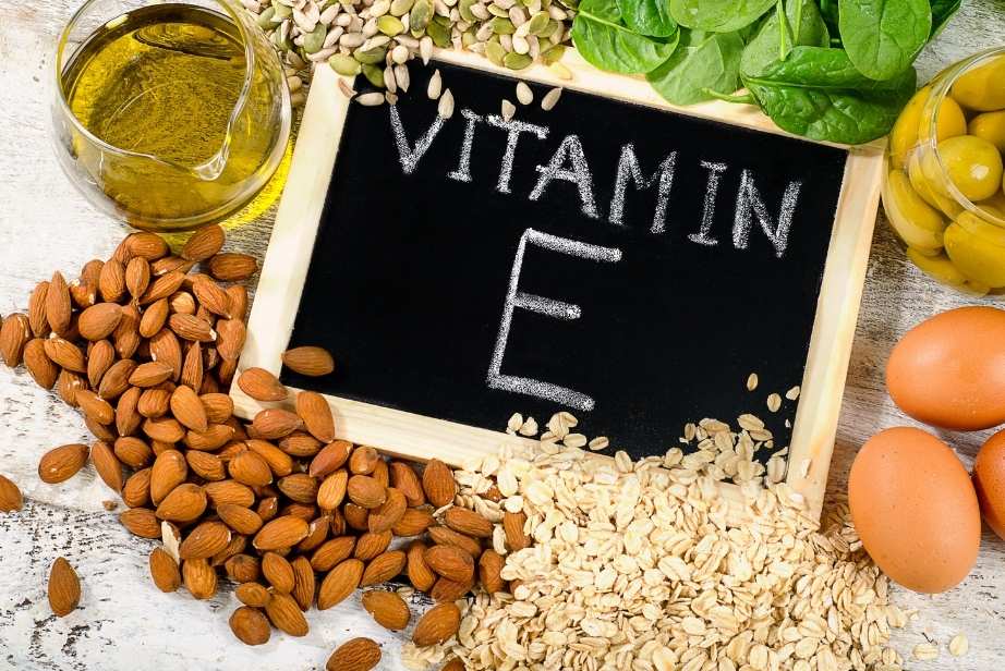 différents aliments riches en vitamine E